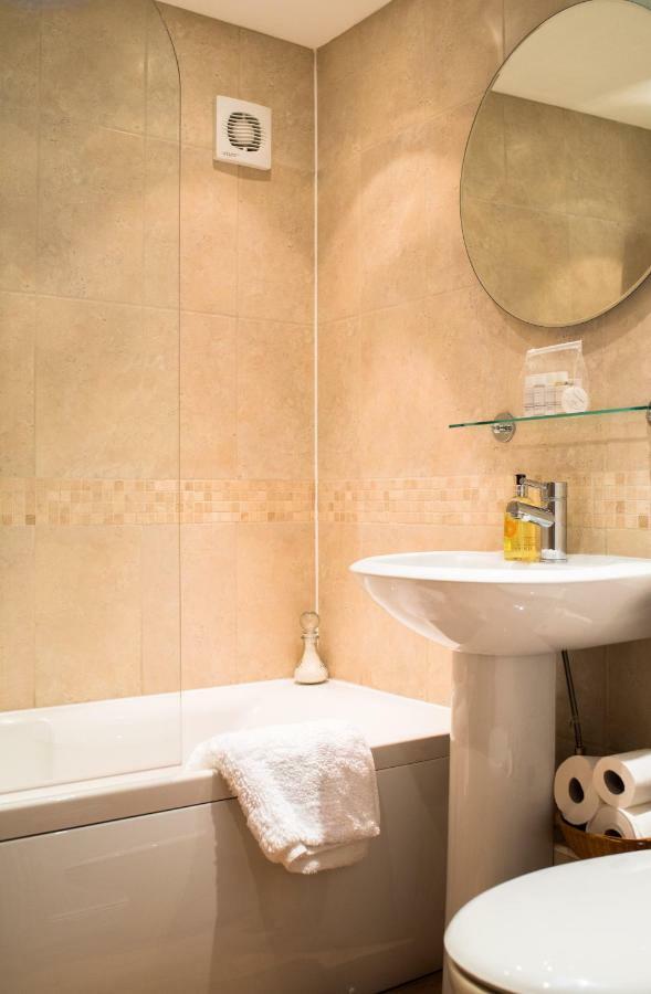 Cotswold Place Cirencester Eksteriør billede